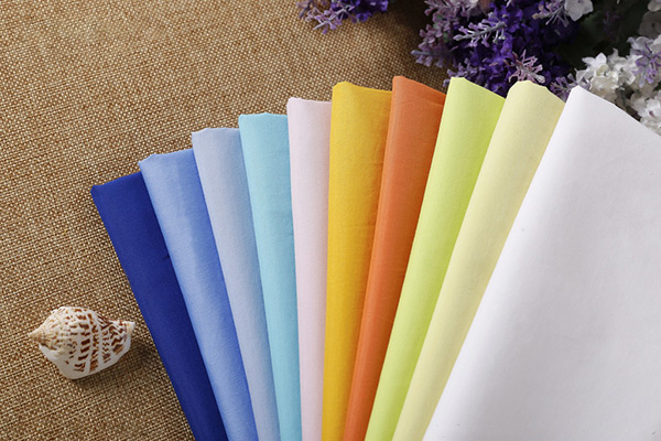 Polyester-cotton single color fabric